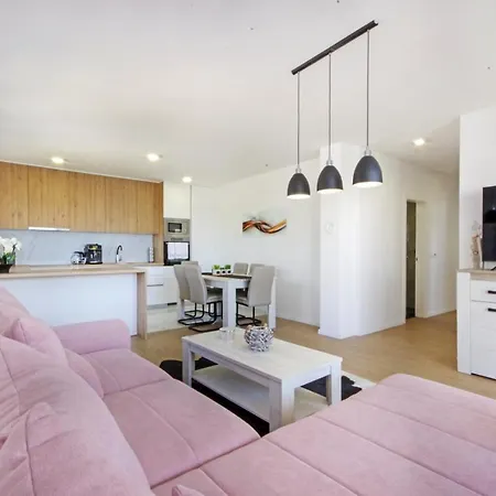 Aurelia Apartamento *